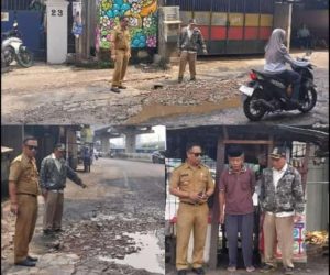 lurah jatibening baru pantau jalan rusak