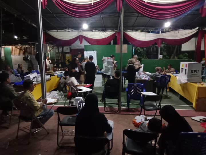 Tim PPS di TPS 067 Jati Kramat, Kota Bekasi