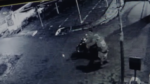 Aksi Pelaku terekam CCTV.