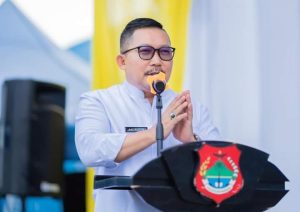 Bupati Banggai saat menyampaikan sambutannya.