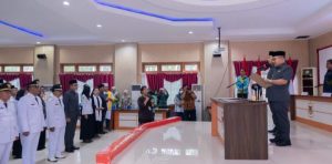 Bupati Banggai saat pengambilan sumpah saat pelantikan ASN Pemkab Banggai.