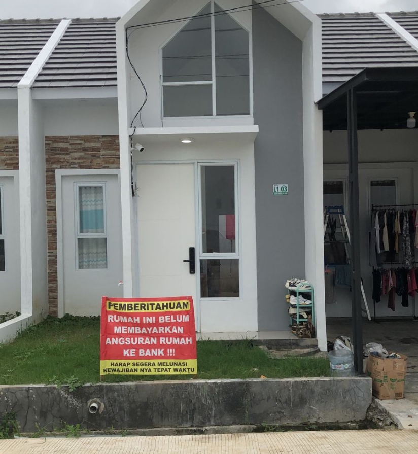 Dipermalukan Spanduk Penagihan, Konsumen Green Babelan Asri Pilih Pindah Rumah 1 IMG 20250326 WA00841 1