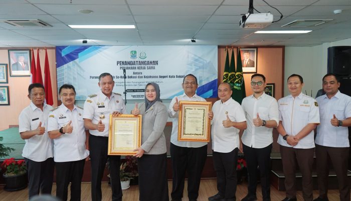 Raih Penghargaan dari Wali Kota Bekasi