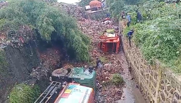 TPST Bantargebang: Bukan Musibah, Ini Kejahatan Lingkungan yang Dibiarkan 1 1001274032