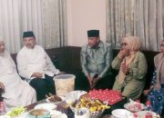 Wali dan Wakil Kota Bekasi Santunan Yati